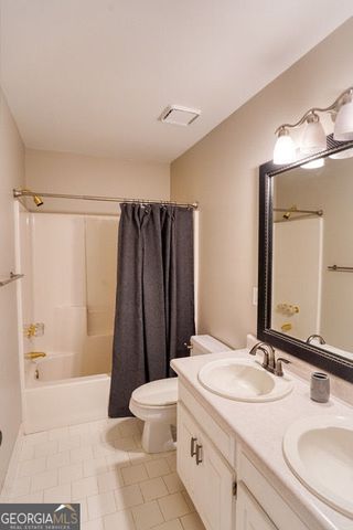 335 Butterfield Lane, Fayetteville, GA 30214