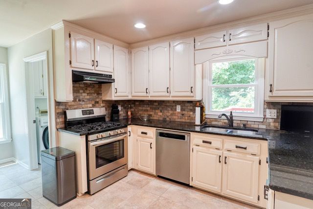 335 Butterfield Lane, Fayetteville, GA 30214