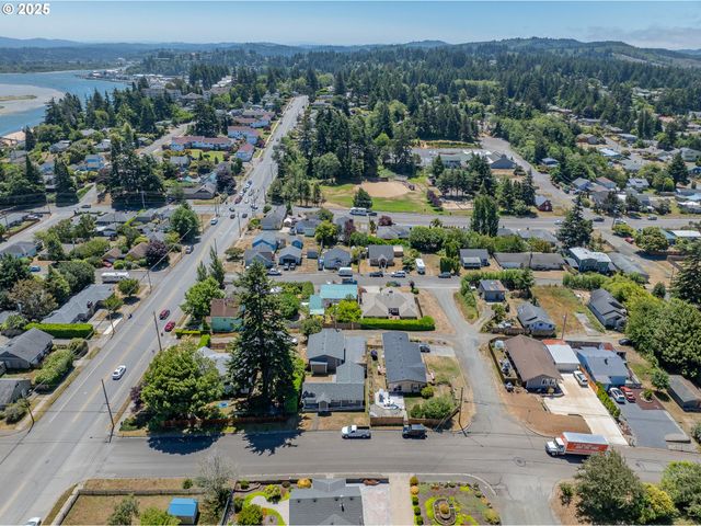 765 STATE St, North Bend, OR 97459