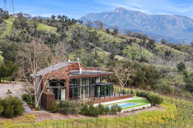 5232 Maacama Ridge Rd, Healdsburg, CA 95448