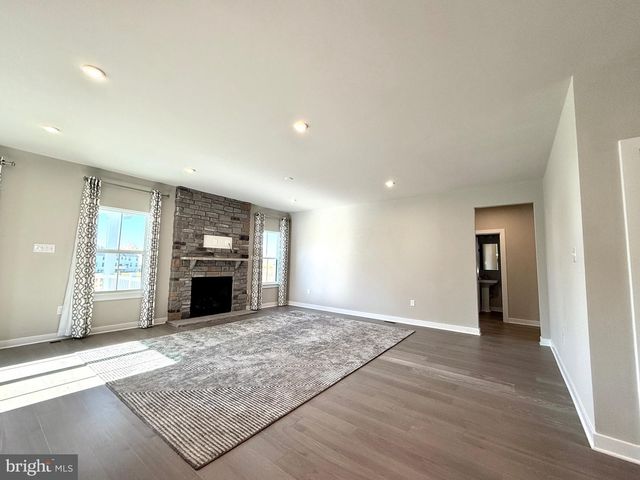 1126 MILES CT, Cheltenham, PA 19012