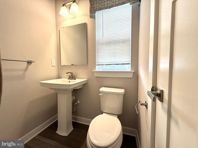 1126 MILES CT, Cheltenham, PA 19012