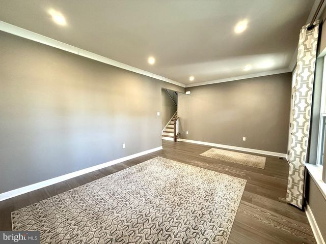 1126 MILES CT, Cheltenham, PA 19012