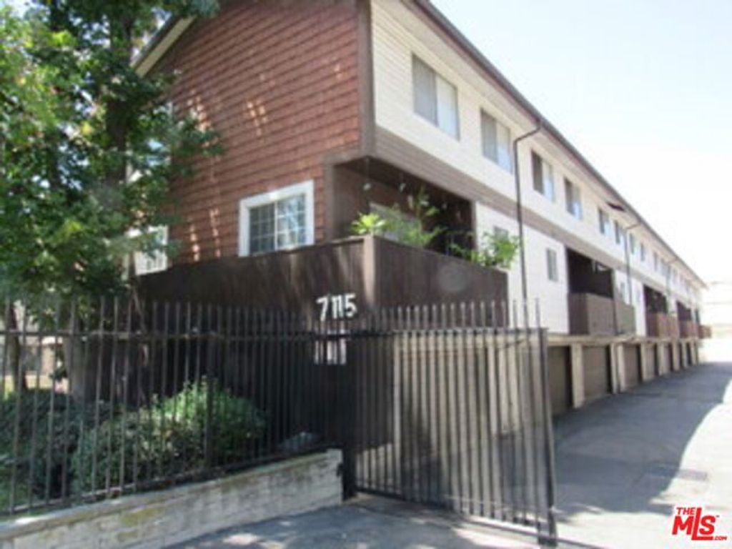 7115 Etiwanda Avenue 18, Los Angeles, CA 91335