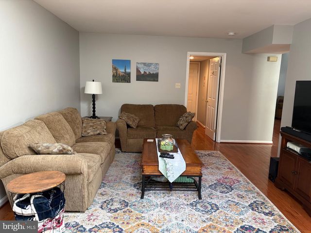 4 WILLOW CT, Downingtown, PA 19335