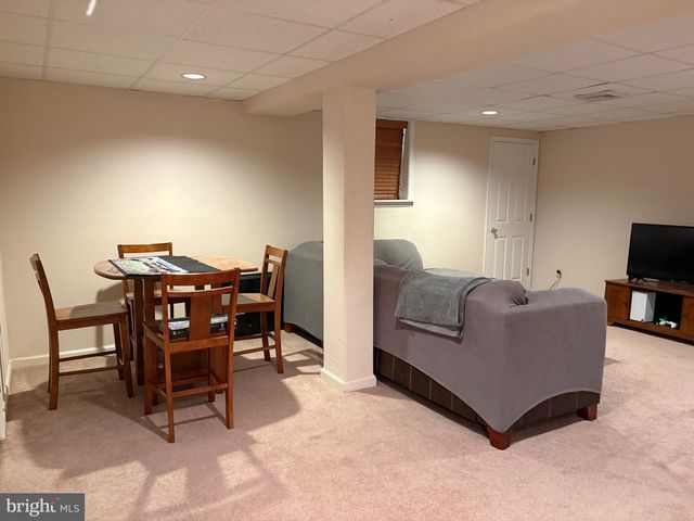 4 WILLOW CT, Downingtown, PA 19335