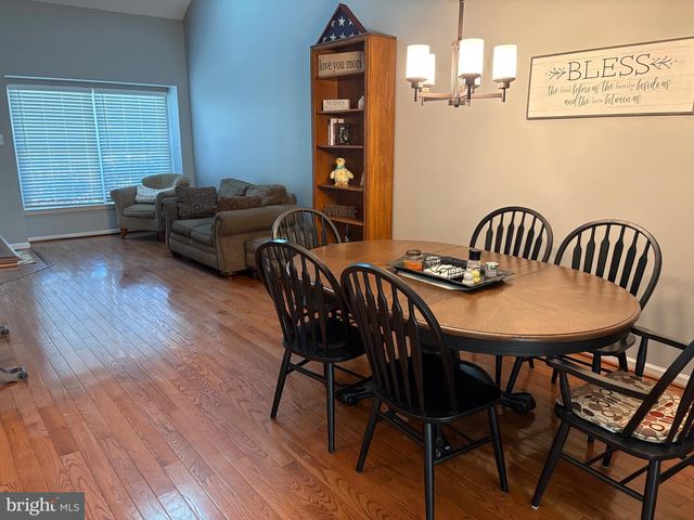 4 WILLOW CT, Downingtown, PA 19335