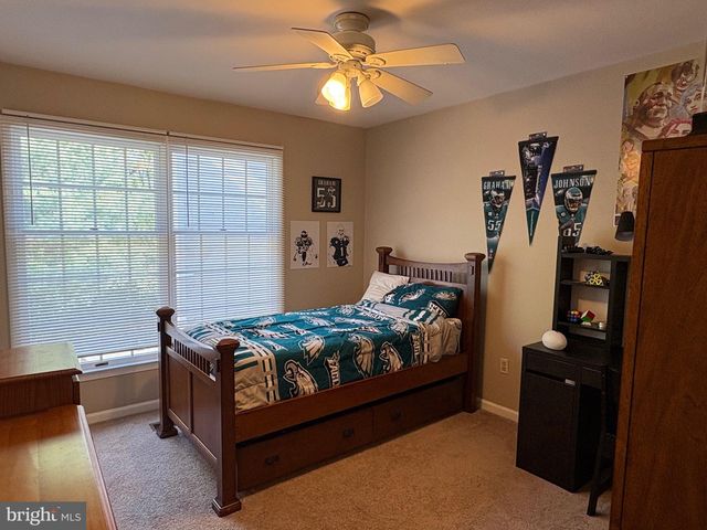 4 WILLOW CT, Downingtown, PA 19335