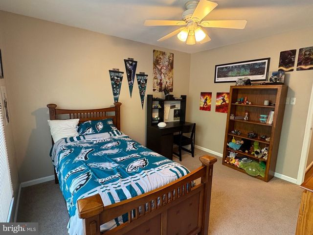 4 WILLOW CT, Downingtown, PA 19335