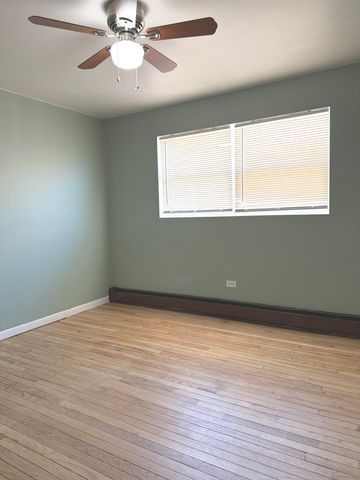 6637 S Whipple Street 2, Chicago, IL 60629