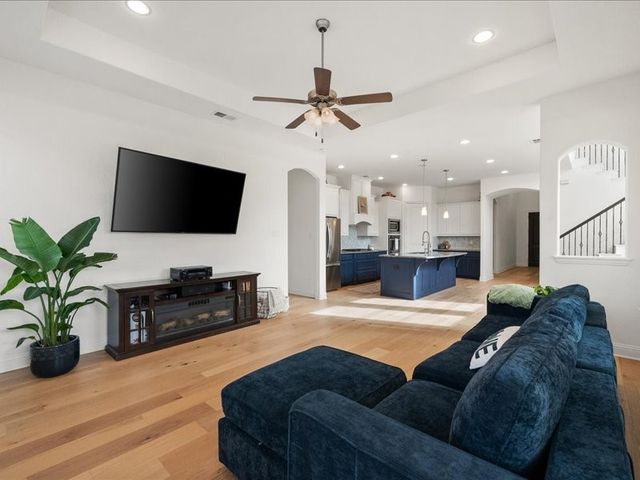 4701 Gladiola Court, Mansfield, TX 76063