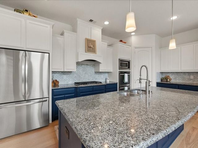 4701 Gladiola Court, Mansfield, TX 76063