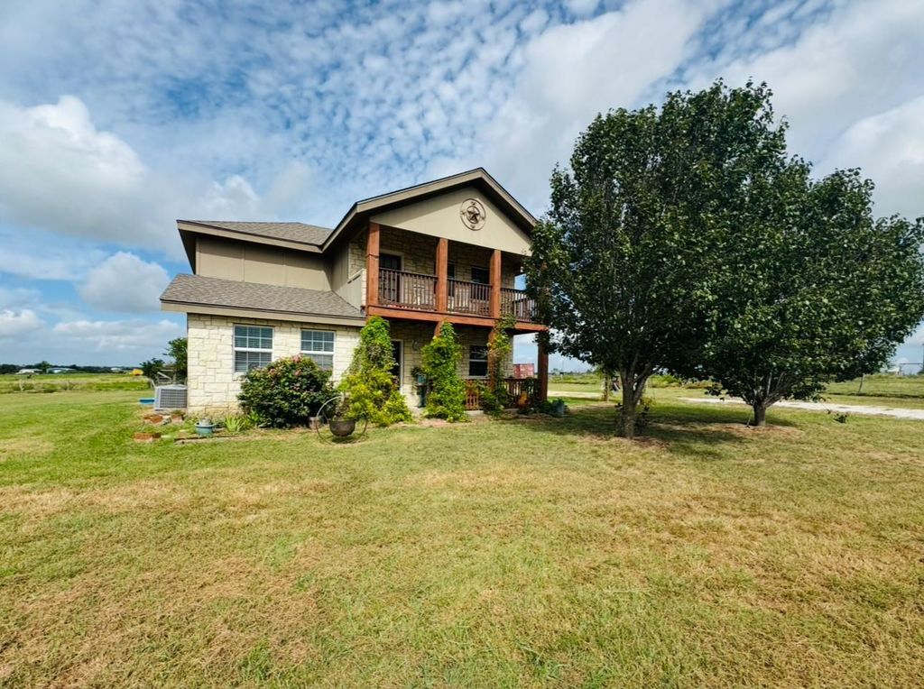 2334 CR 464, Elgin, TX 78621