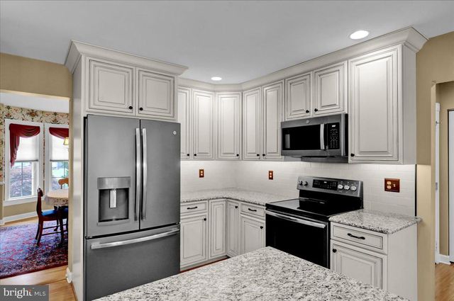 128 MACINTOSH DR, Palmyra, PA 17078