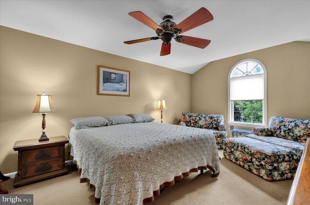 128 MACINTOSH DR, Palmyra, PA 17078
