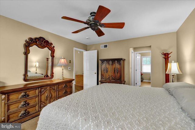 128 MACINTOSH DR, Palmyra, PA 17078