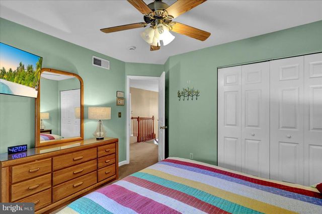 128 MACINTOSH DR, Palmyra, PA 17078