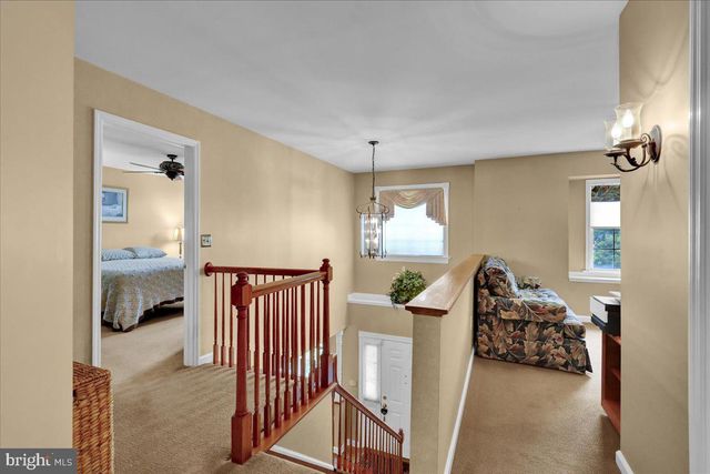128 MACINTOSH DR, Palmyra, PA 17078