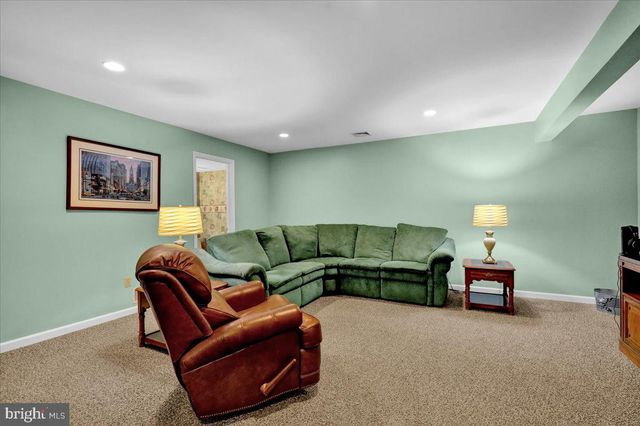 128 MACINTOSH DR, Palmyra, PA 17078