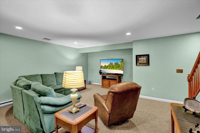 128 MACINTOSH DR, Palmyra, PA 17078