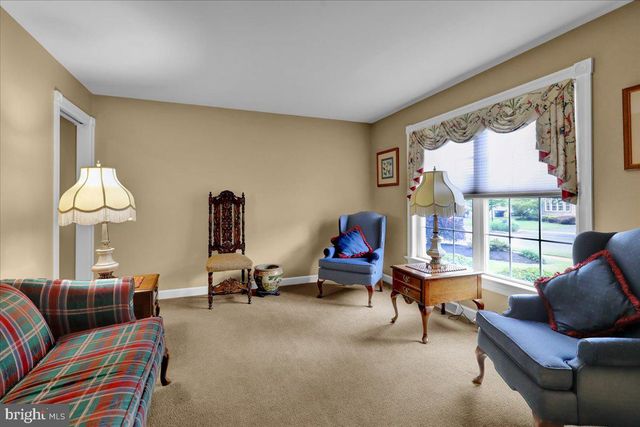 128 MACINTOSH DR, Palmyra, PA 17078