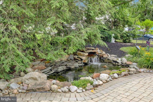 128 MACINTOSH DR, Palmyra, PA 17078