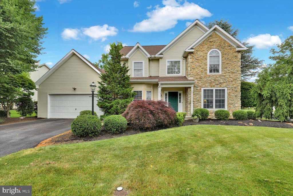128 MACINTOSH DR, Palmyra, PA 17078