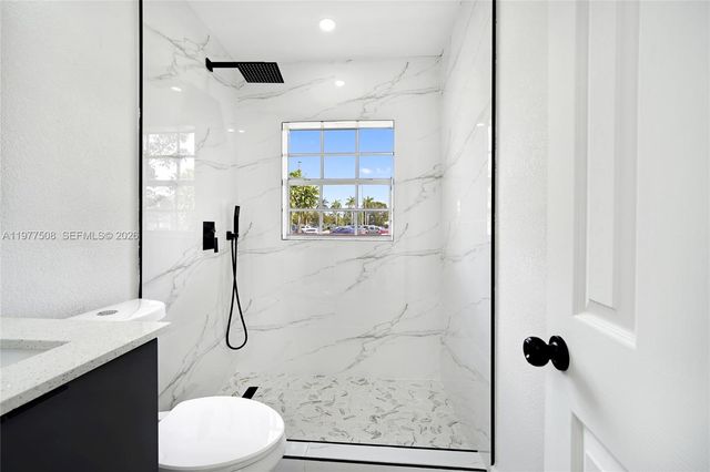 18220 NW 31st Ave, Miami Gardens, FL 33056