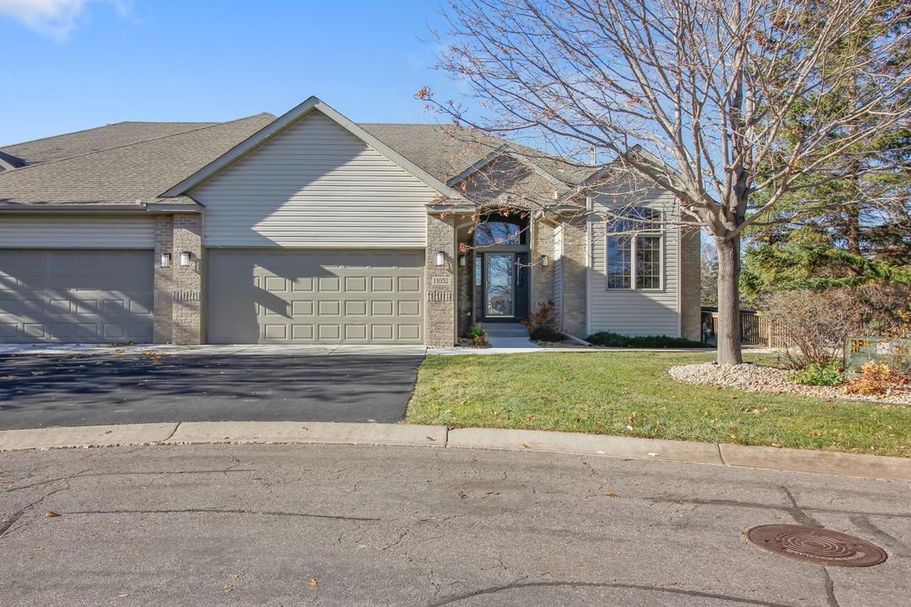 11032 Preserve Circle N, Champlin, MN 55316