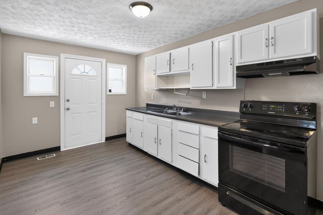 355 Woodlawn Avenue, Columbus, OH 43228