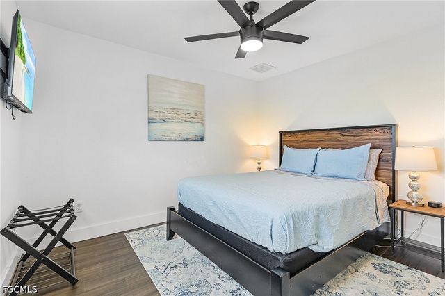 1932 SW 2nd PL, Cape Coral, FL 33991