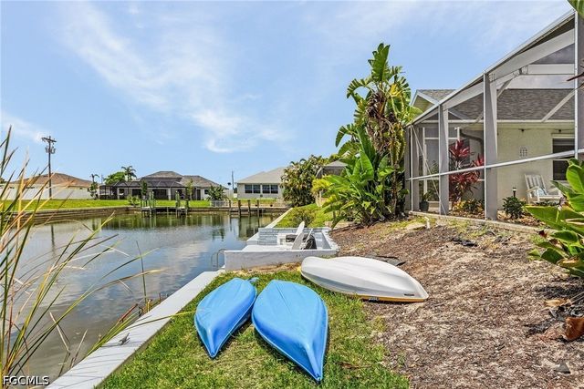 1932 SW 2nd PL, Cape Coral, FL 33991