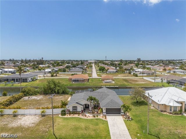 1932 SW 2nd PL, Cape Coral, FL 33991