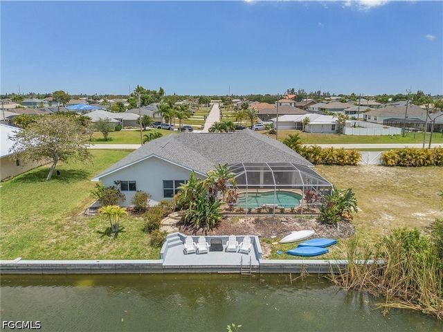 1932 SW 2nd PL, Cape Coral, FL 33991