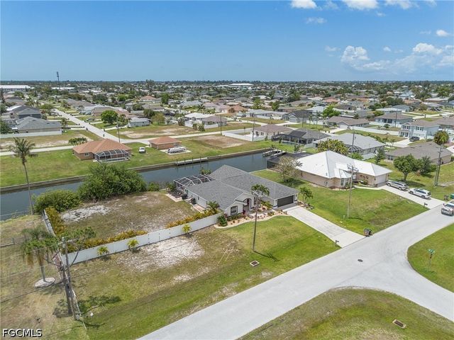 1932 SW 2nd PL, Cape Coral, FL 33991