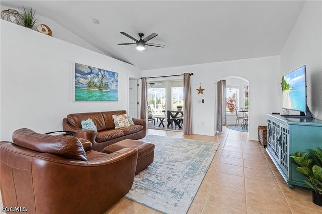 1932 SW 2nd PL, Cape Coral, FL 33991