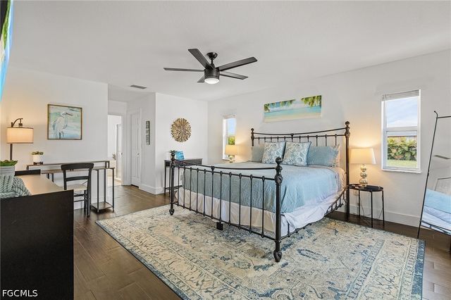 1932 SW 2nd PL, Cape Coral, FL 33991