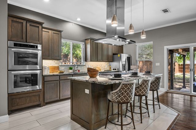 1516 S Oak Cliff Boulevard, Dallas, TX 75208