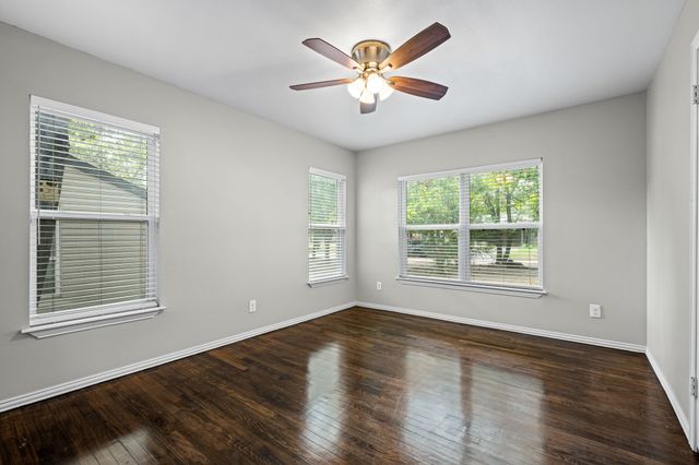 1516 S Oak Cliff Boulevard, Dallas, TX 75208