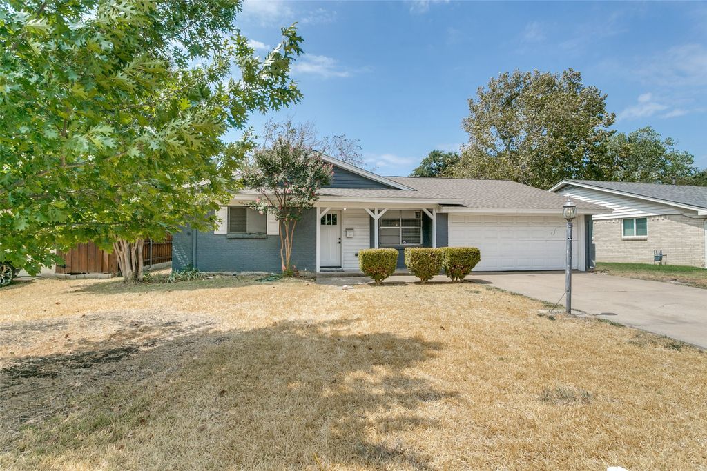 1056 Easy Street, Grapevine, TX 76051 — exterior