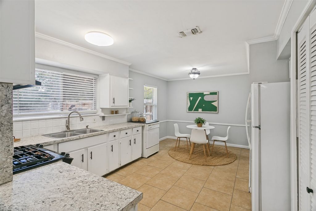 1056 Easy Street, Grapevine, TX 76051 — photo 5