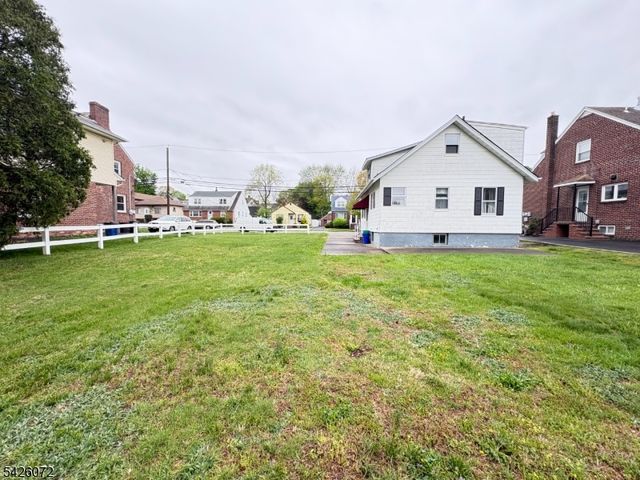 525 Forest Ave, Lyndhurst Twp., NJ 07071