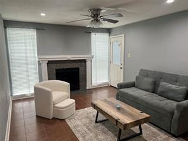 12500 Sandpiper Drive 57, Houston, TX 77035