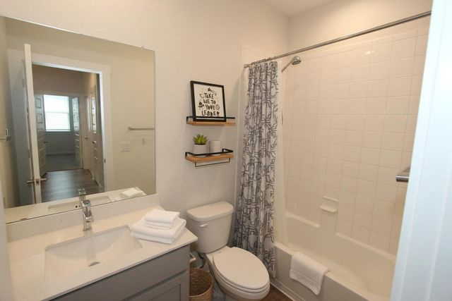 100 Centuryplant RD, Leander, TX 78641