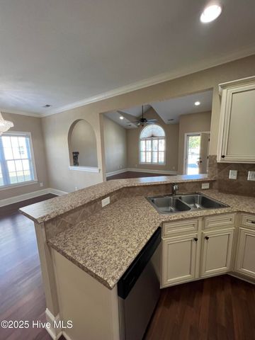 2013 Croyden Circle B, Greenville, NC 27834