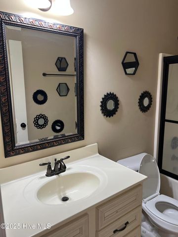 2013 Croyden Circle B, Greenville, NC 27834