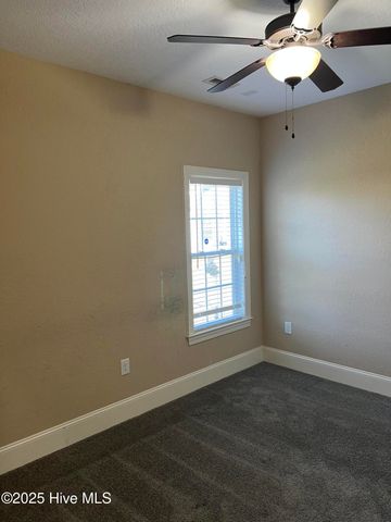 2013 Croyden Circle B, Greenville, NC 27834