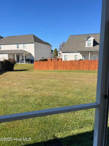 2013 Croyden Circle B, Greenville, NC 27834