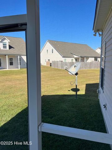 2013 Croyden Circle B, Greenville, NC 27834