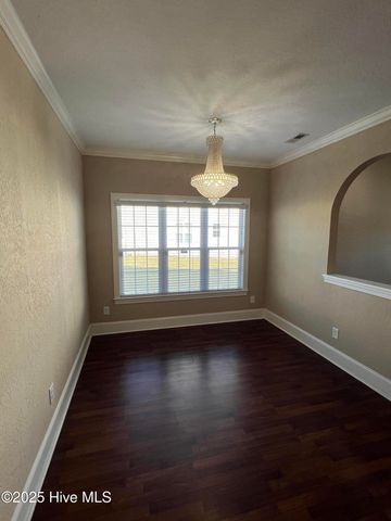 2013 Croyden Circle B, Greenville, NC 27834